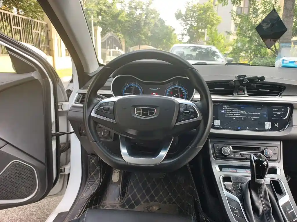 Geely Emgrand 2019