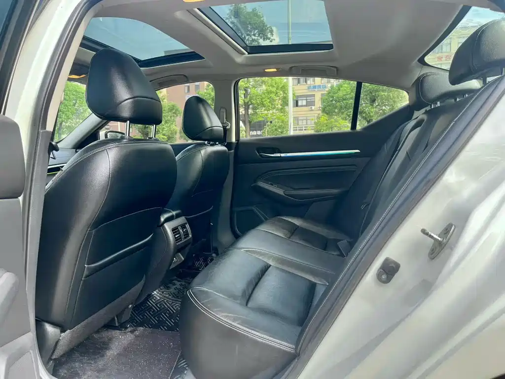 Nissan Teana 2020