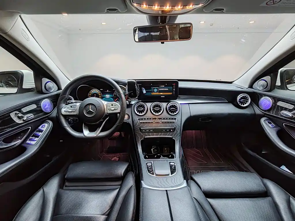 Mercedes-Benz C-Class 2020 — фото 11