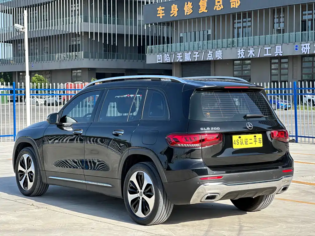 Mercedes-Benz GLB 2021 — фото 24