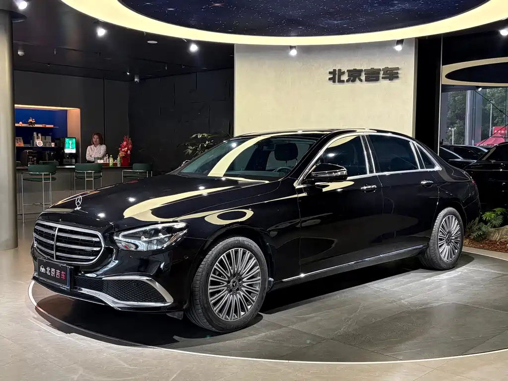 Mercedes-Benz E-Class 2023