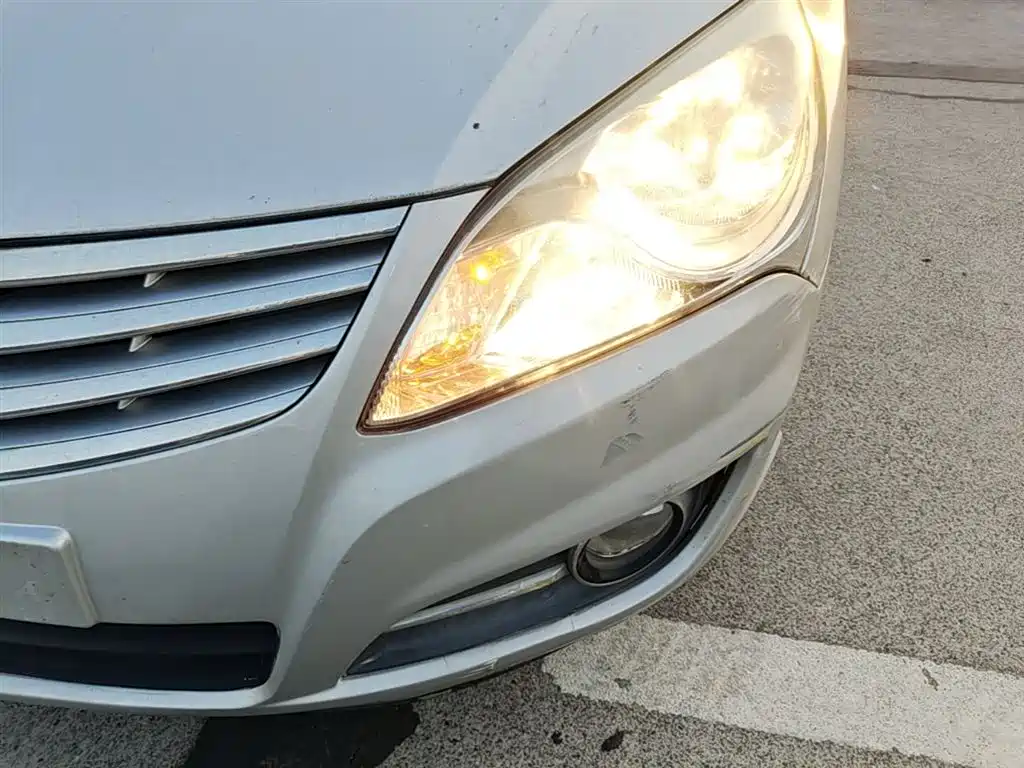 Hyundai Elantra 2014 — фото 24