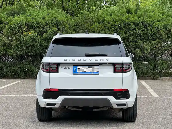 Land Rover Discovery Sport 2021