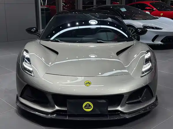 Lotus EMIRA 2025