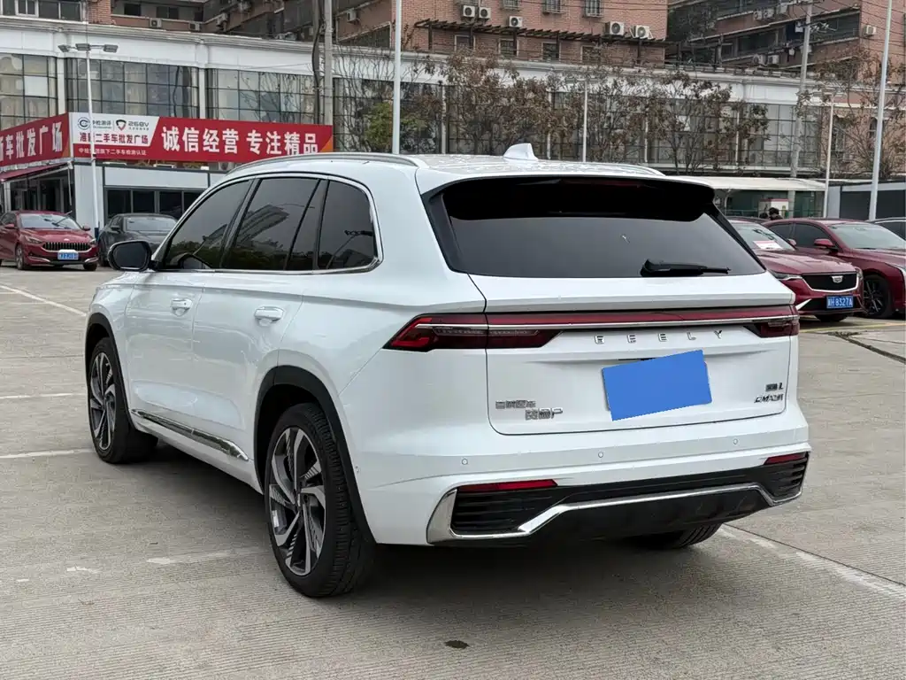 Geely Xingyue L 2022 — фото 4