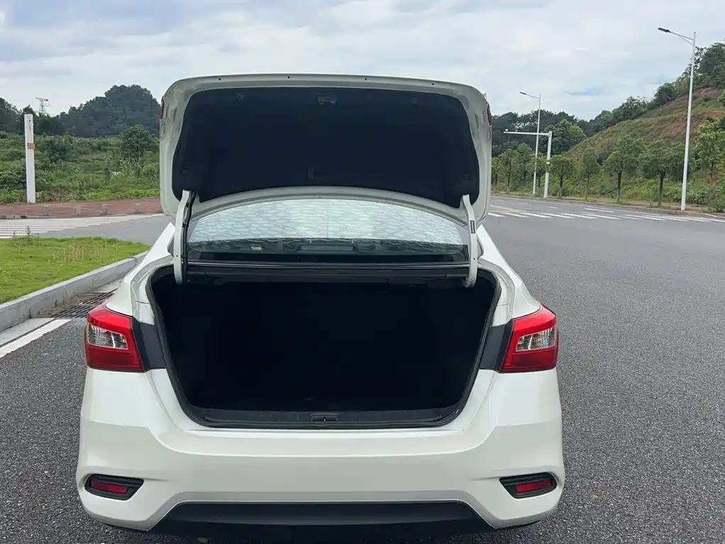 Nissan Sylphy 2020 — фото 23