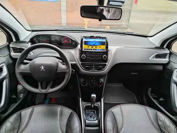 Peugeot 2008 2014