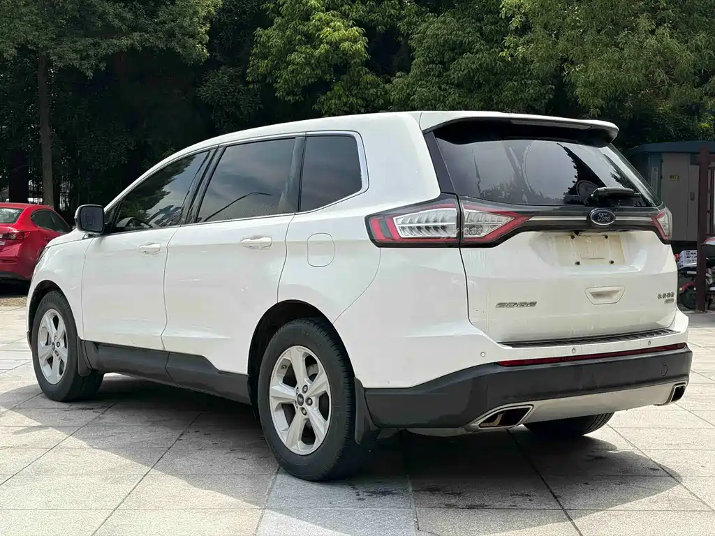 Ford Edge 2016 — фото 3