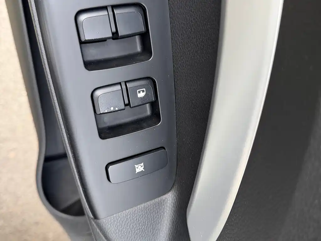 Kia KX1 2020 — фото 9