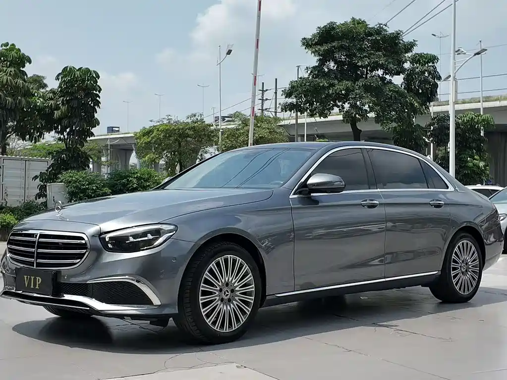 Mercedes-Benz E-Class 2022 — фото 1