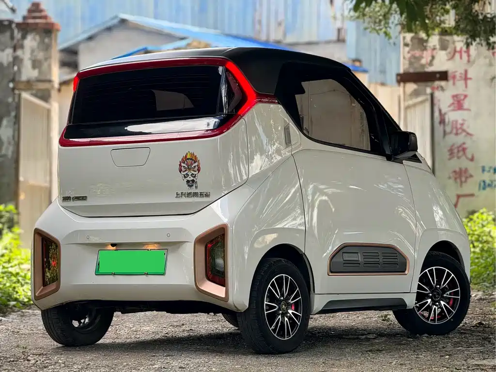 Baojun E200 2021