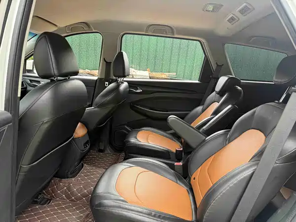 Wuling Hongguang S3 2018