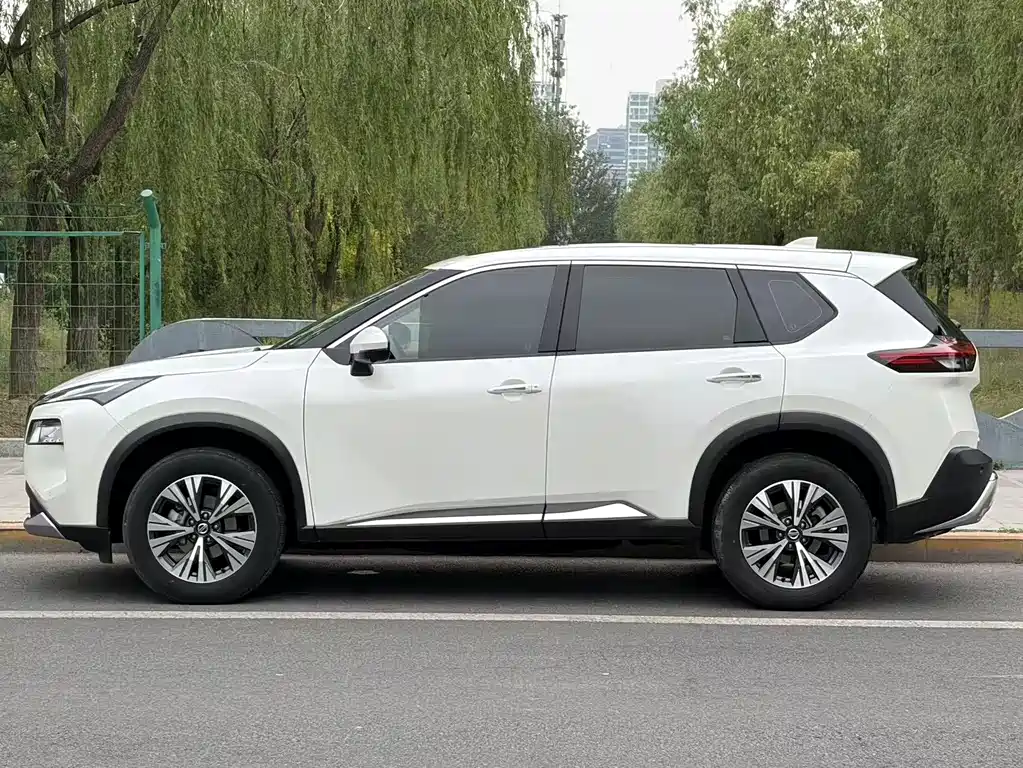 Nissan X-Trail 2022 — фото 15