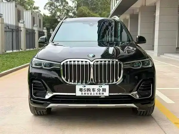 BMW X7 2022