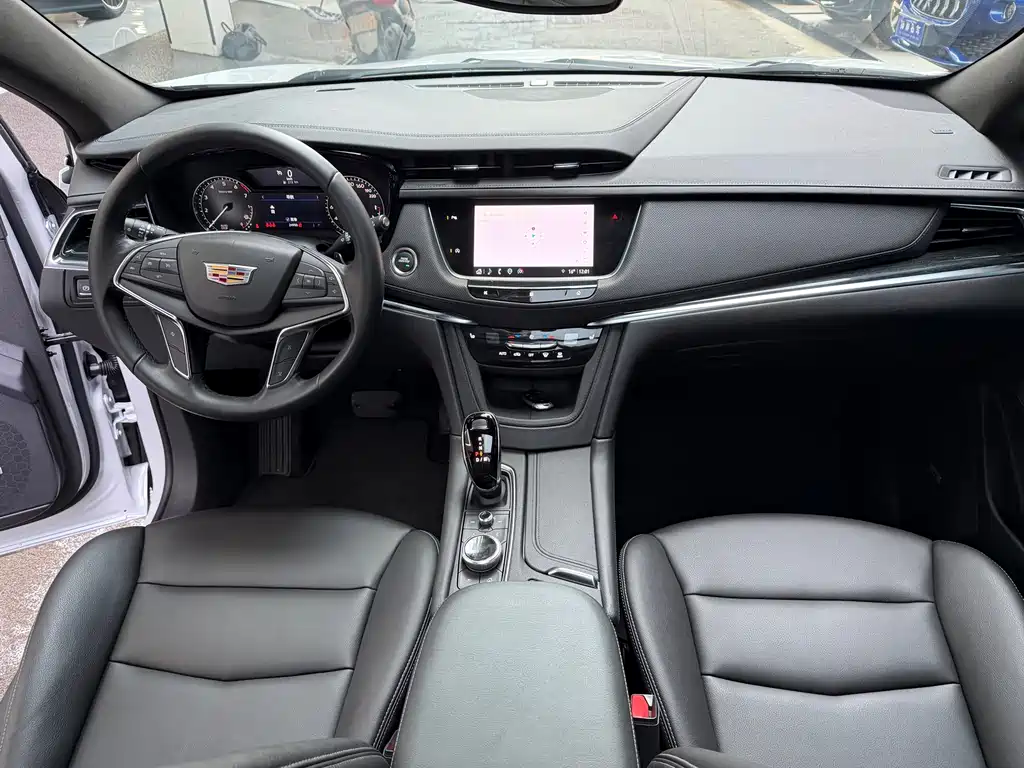Cadillac XT5 2021 — фото 13