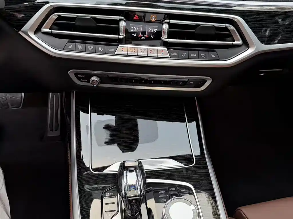 BMW X7 2022 — фото 9