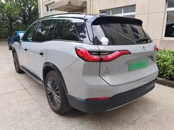 NIO ES8 2019
