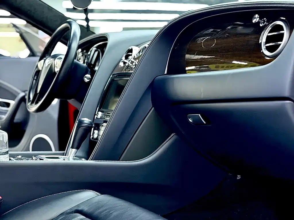 Bentley Continental 2014 — фото 7