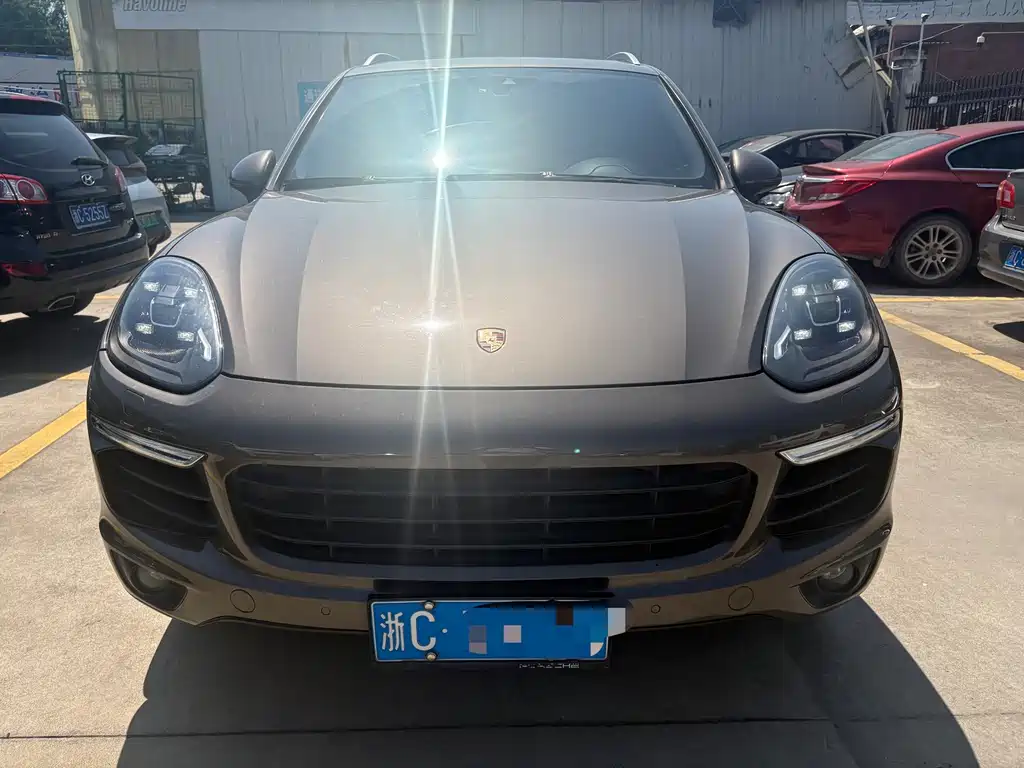 Porsche Cayenne 2015