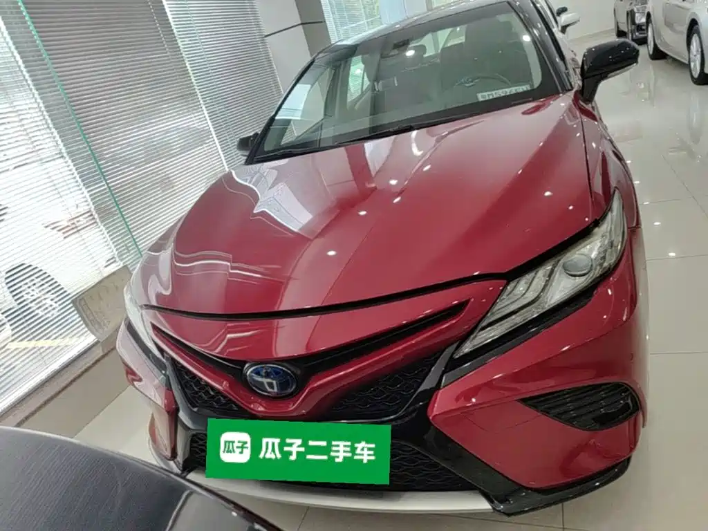Toyota Camry 2019 — фото 3