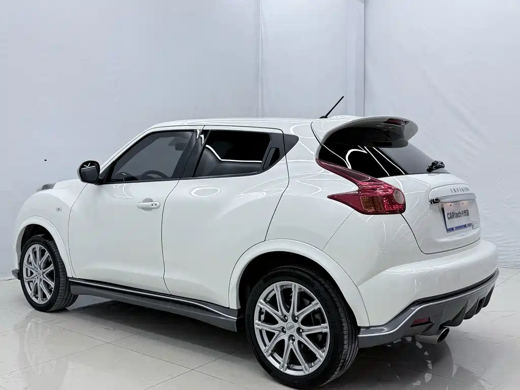 Infiniti ESQ 2018 — фото 12