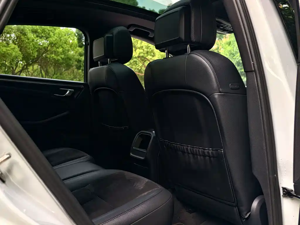 Porsche Macan 2015 — фото 11