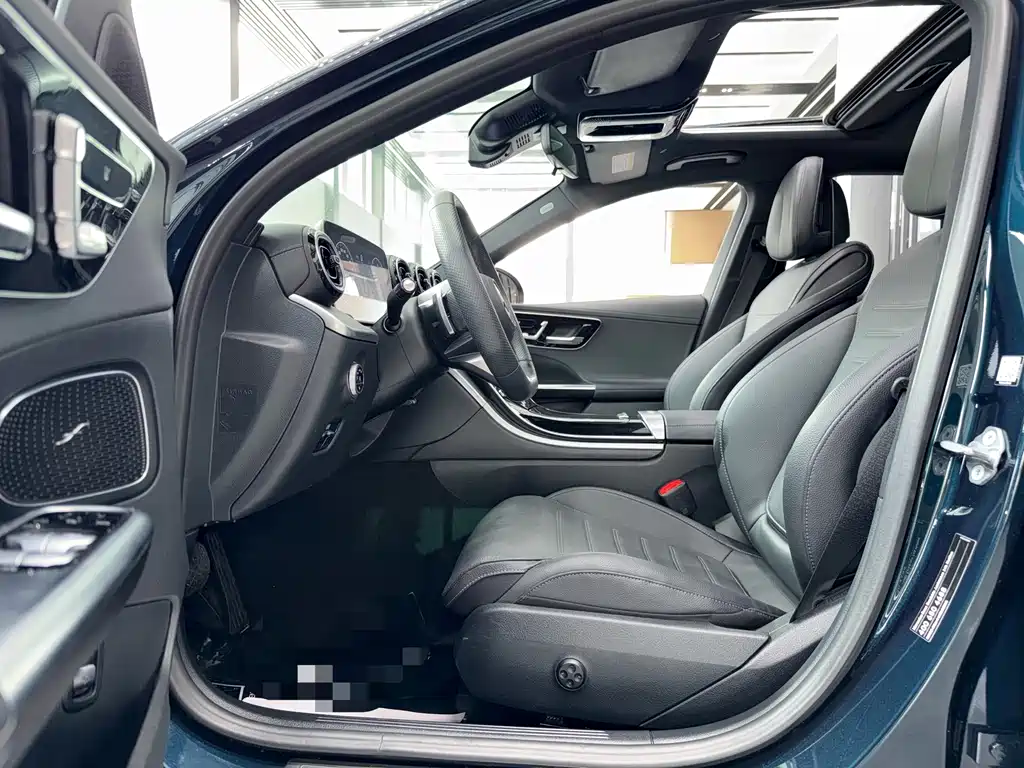 Mercedes-Benz C-Class 2022 — фото 4