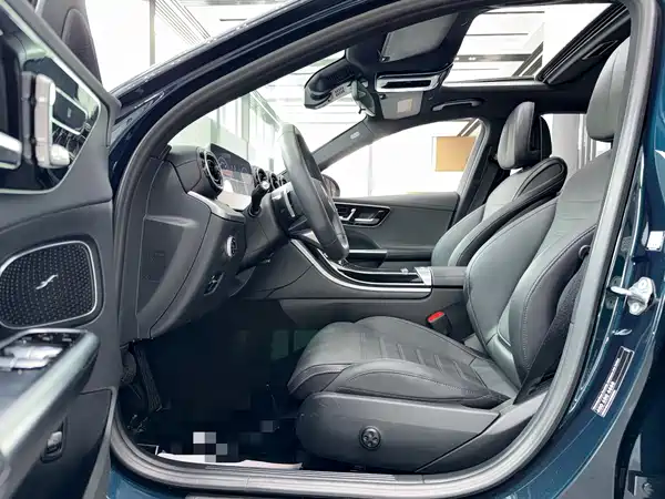 Mercedes-Benz C-Class 2022