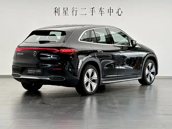 Mercedes-Benz EQE SUV 2025