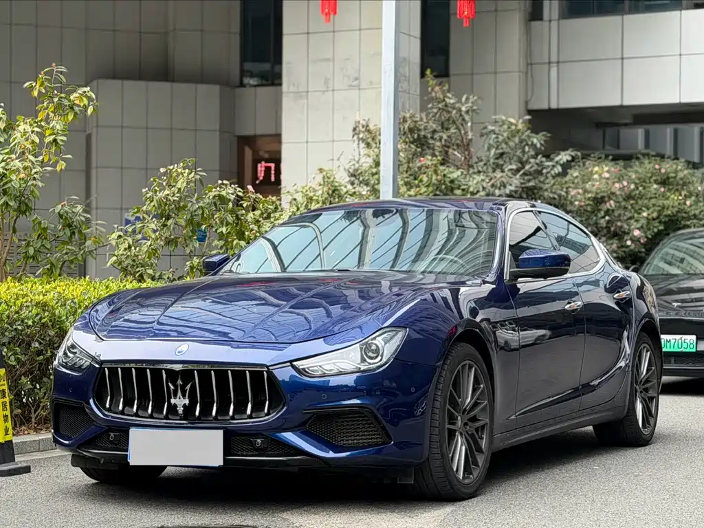 Maserati Ghibli 2018 — фото 3