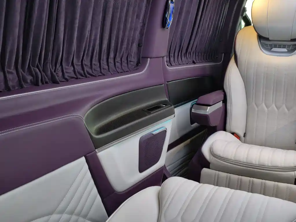 Mercedes-Benz Vito 2017 — фото 22