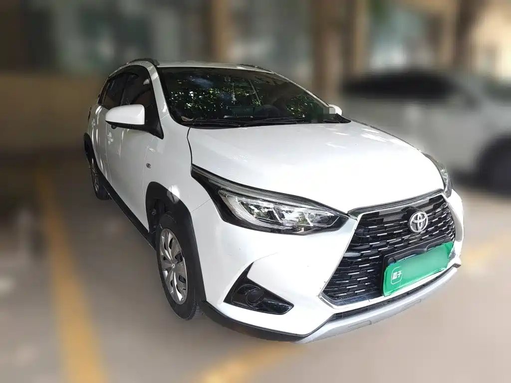 Toyota Yaris L 2023 — фото 23