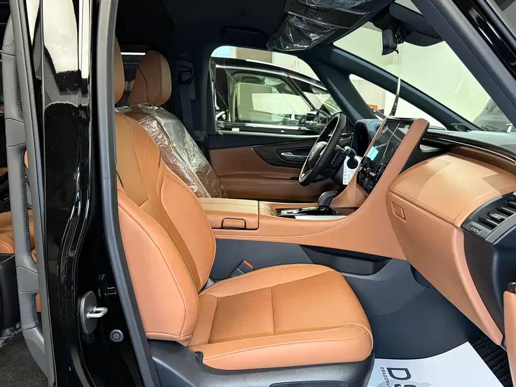 Toyota Vellfire — фото 9