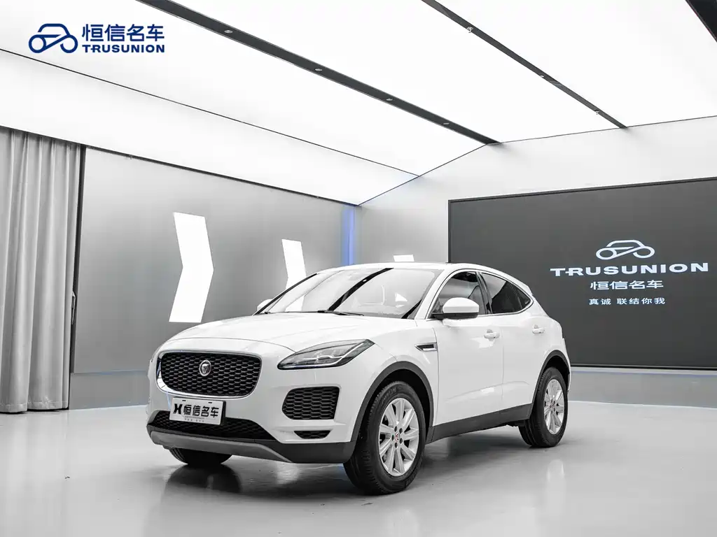 Jaguar E-PACE 2019 — фото 3