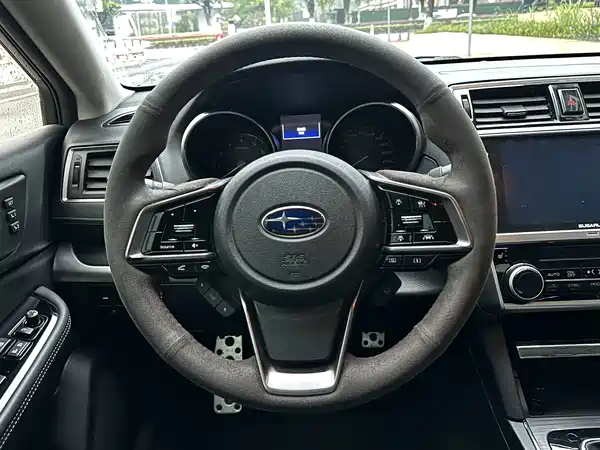 Subaru Legacy 2020
