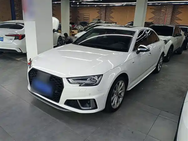 Audi A4L 2019