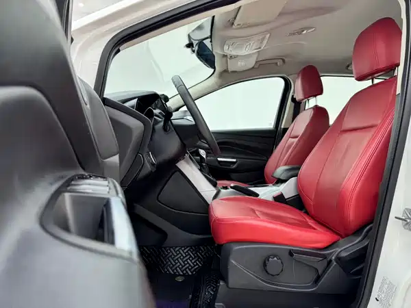 Ford Kuga 2015