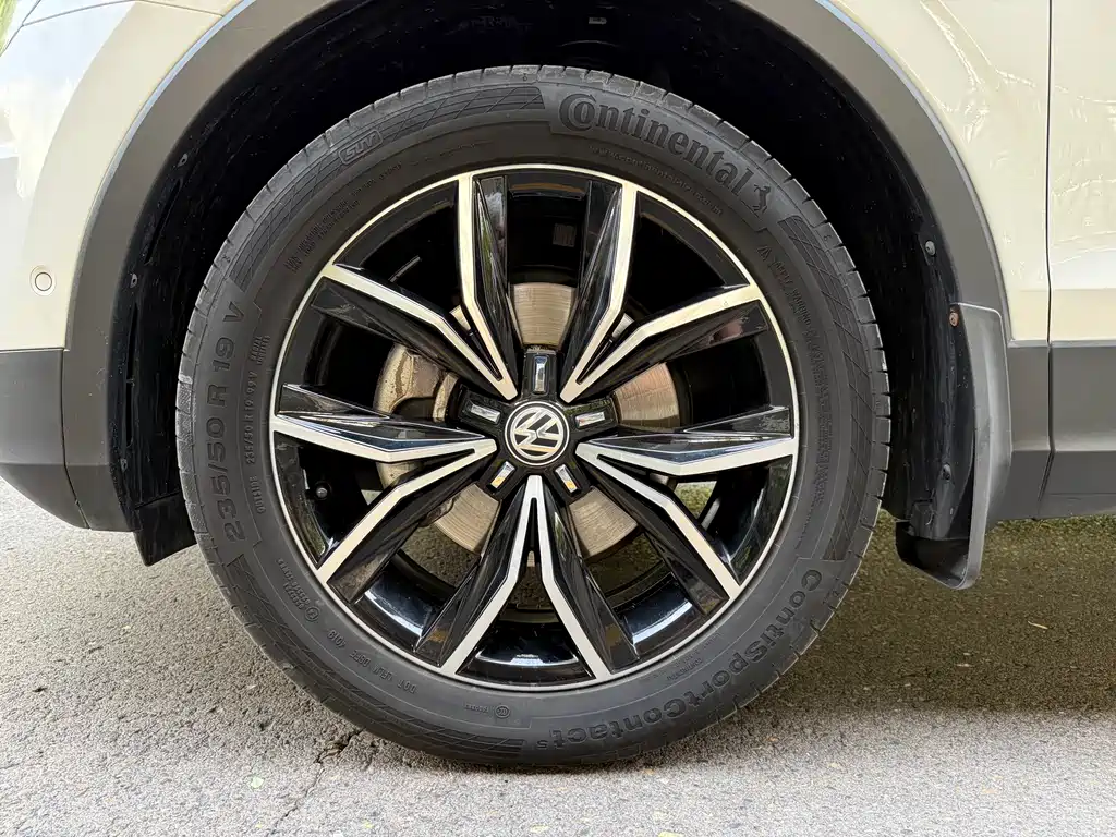 Volkswagen Tiguan L 2020 — фото 19