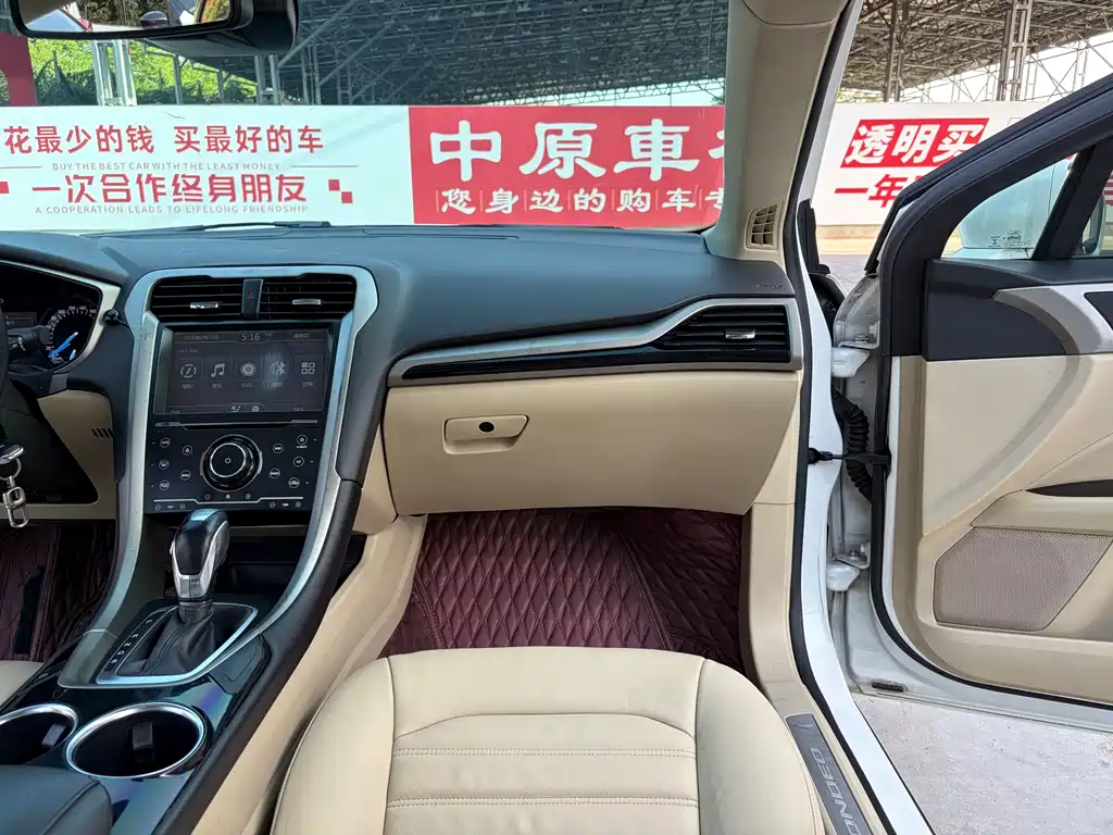 Ford Mondeo 2014 — фото 12