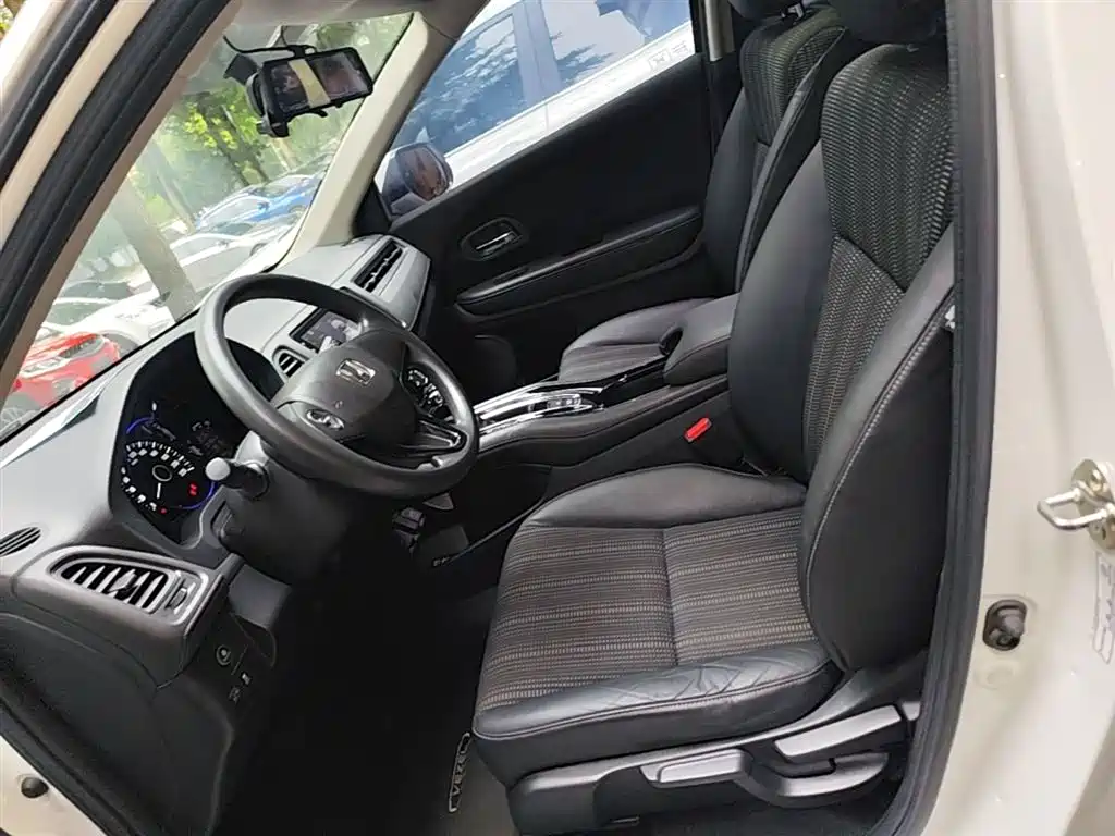Honda Vezel 2016 — фото 15