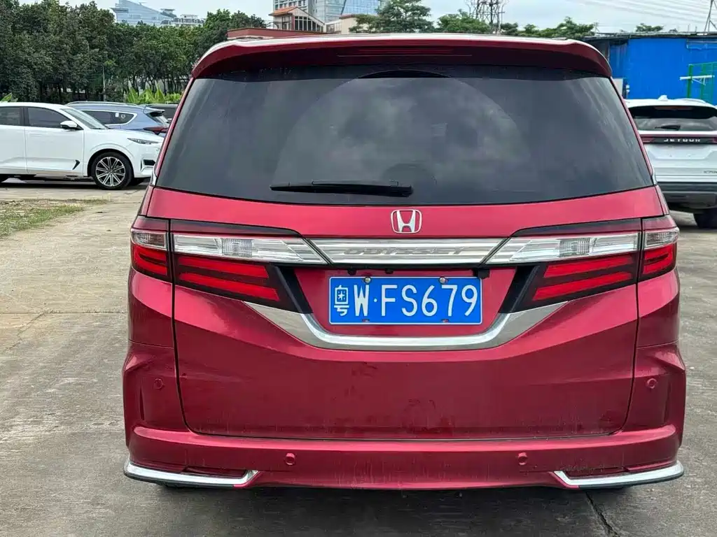 Honda Odyssey 2017 — фото 4