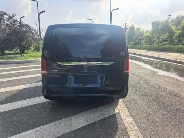 Mercedes-Benz V-Class 2023