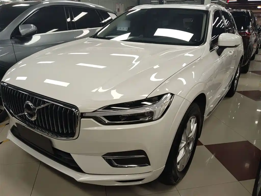 Volvo XC60 2020 — фото 2