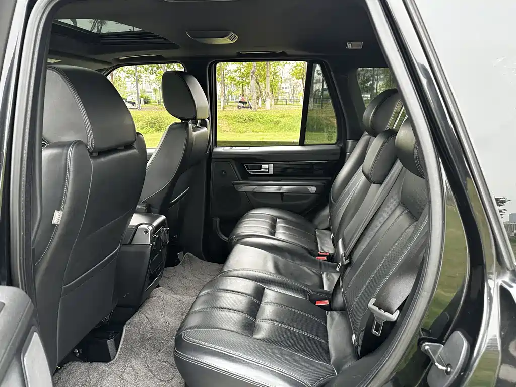 Land Rover Sport 2013 — фото 12