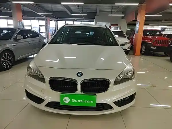 BMW 2 Series Station Wagon 2016