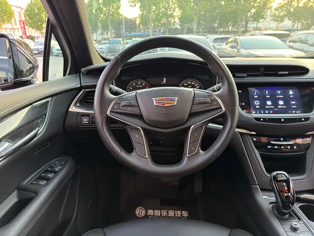 Cadillac XT5 2021 — фото 10