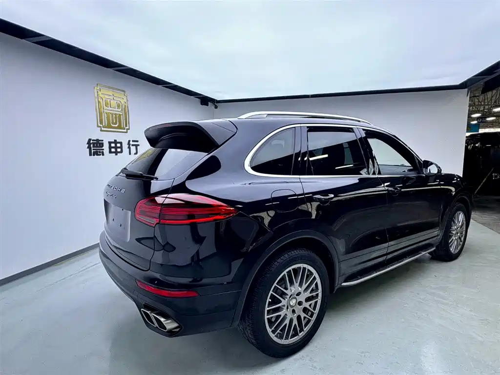 Porsche Cayenne 2016 — фото 6