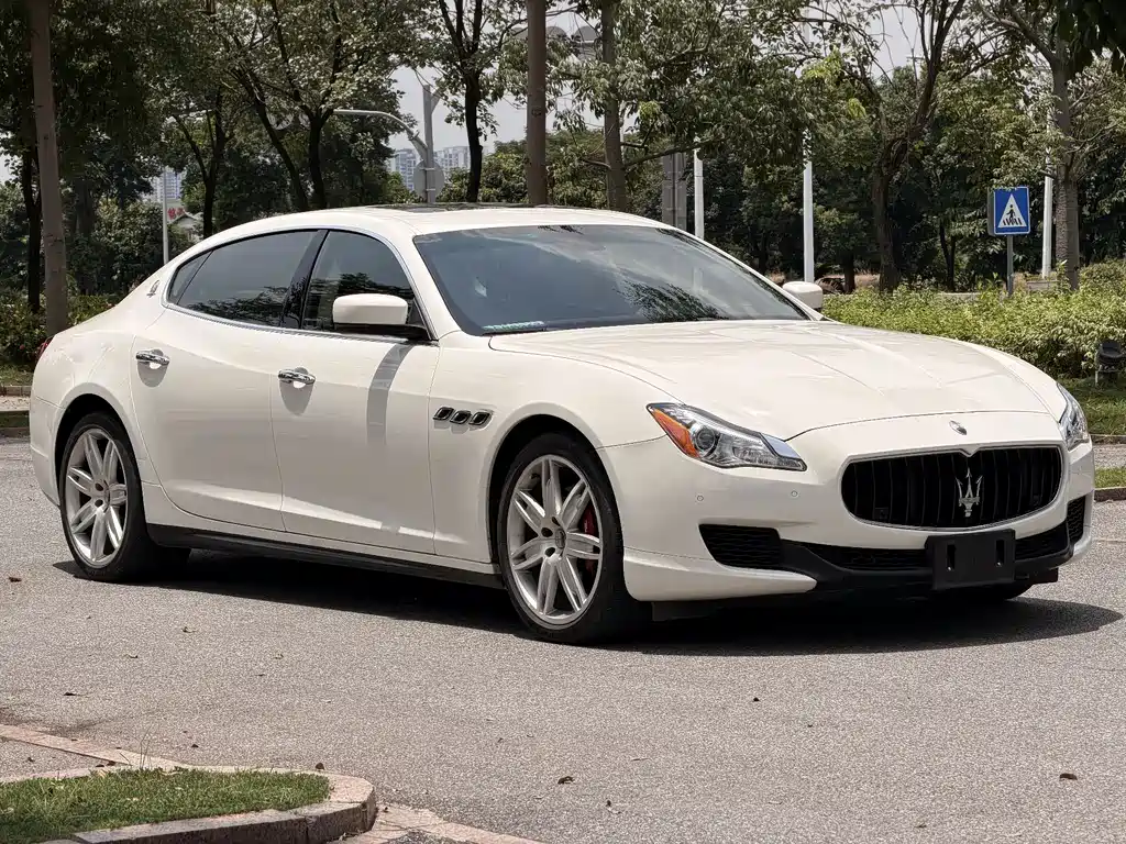 Maserati Quattroporte 2016 — фото 3