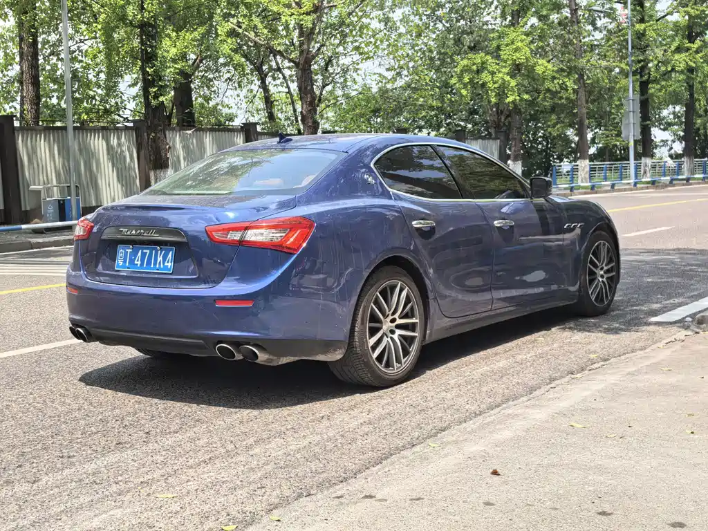 Maserati Ghibli 2016 — фото 9