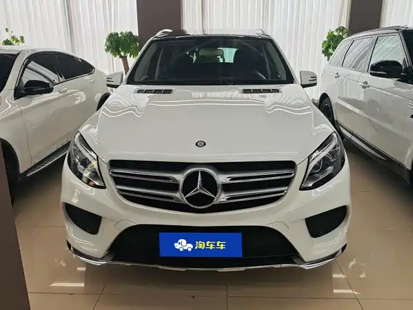 Mercedes-Benz GLE 2016